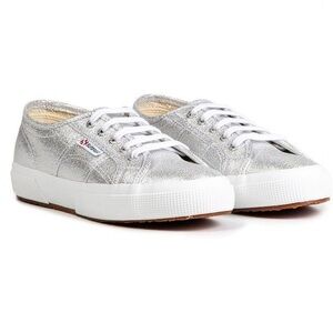 NWT; Superga Women's 2750-cotmetw Low-Top Sneakers🍒